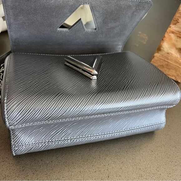 LOUIS VUITTON Authentic Twist MM Gunmetal Silver Color - Picture 12 of 16